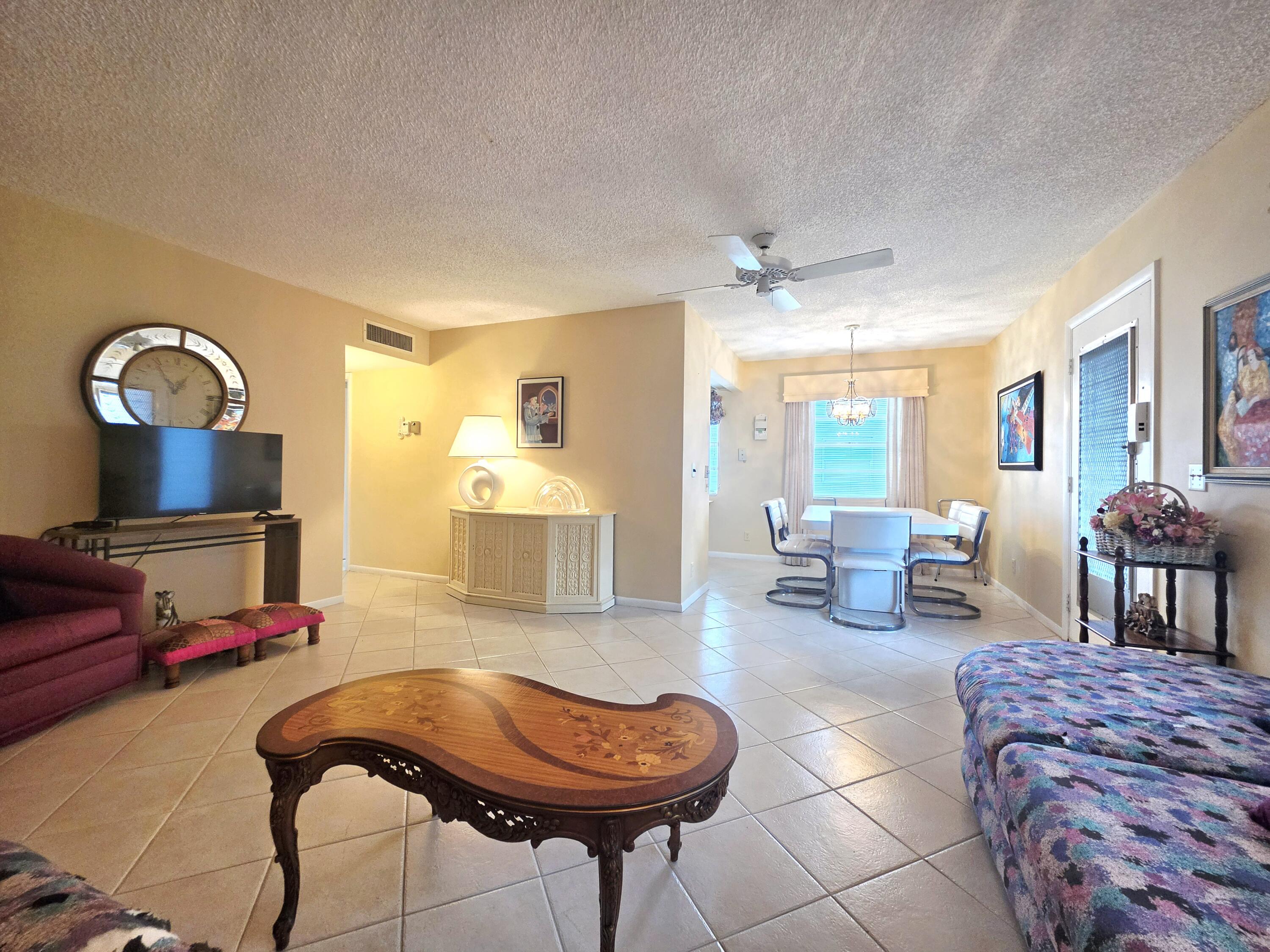 719 Flanders O Delray Beach, FL 33484 - Photo 2 of 22 20260426_134636