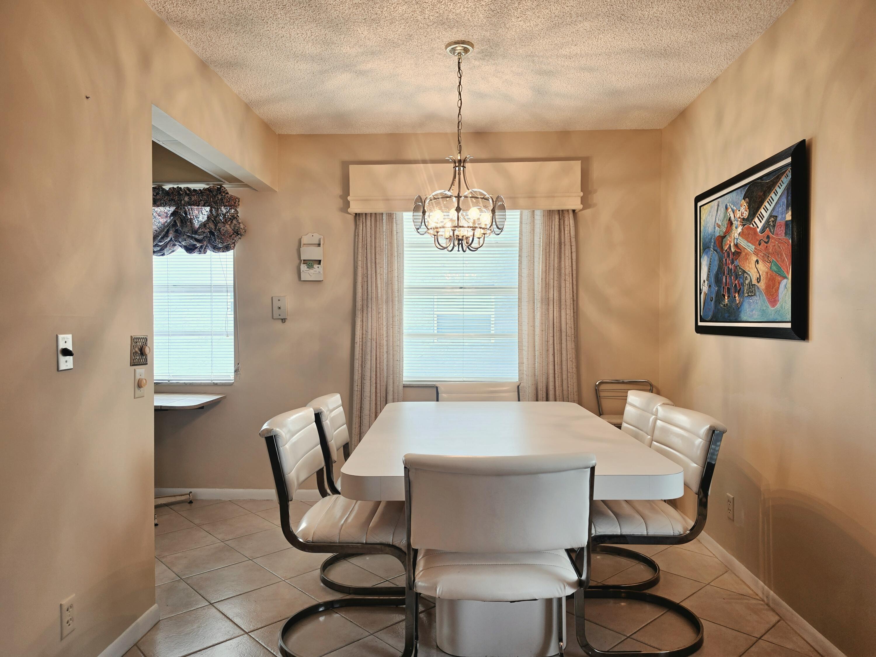 719 Flanders O Delray Beach, FL 33484 - Photo 3 of 22 20260426_134716