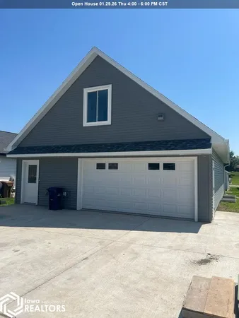 $289,900 | 1004 Magnolia Drive, Manning, IA 51455