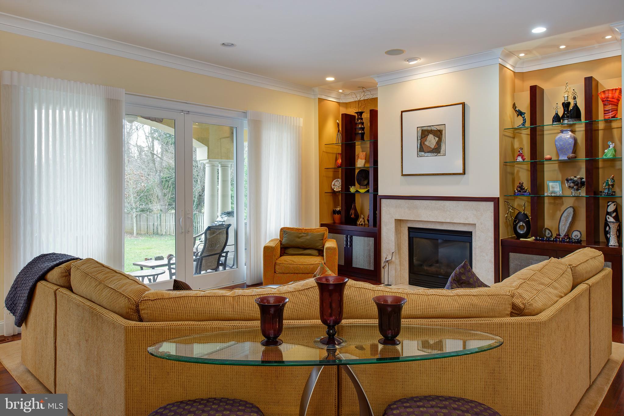 1309 Calder Road McLean, VA 22101 - Photo 3 of 25 Family Room with Fireplace flanked by built-ins