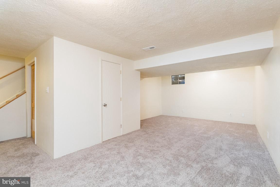 13006 Country Ridge Drive Germantown, MD 20874 - Photo 21 of 25 Family Room - Fresh Paint & NEW carpet!