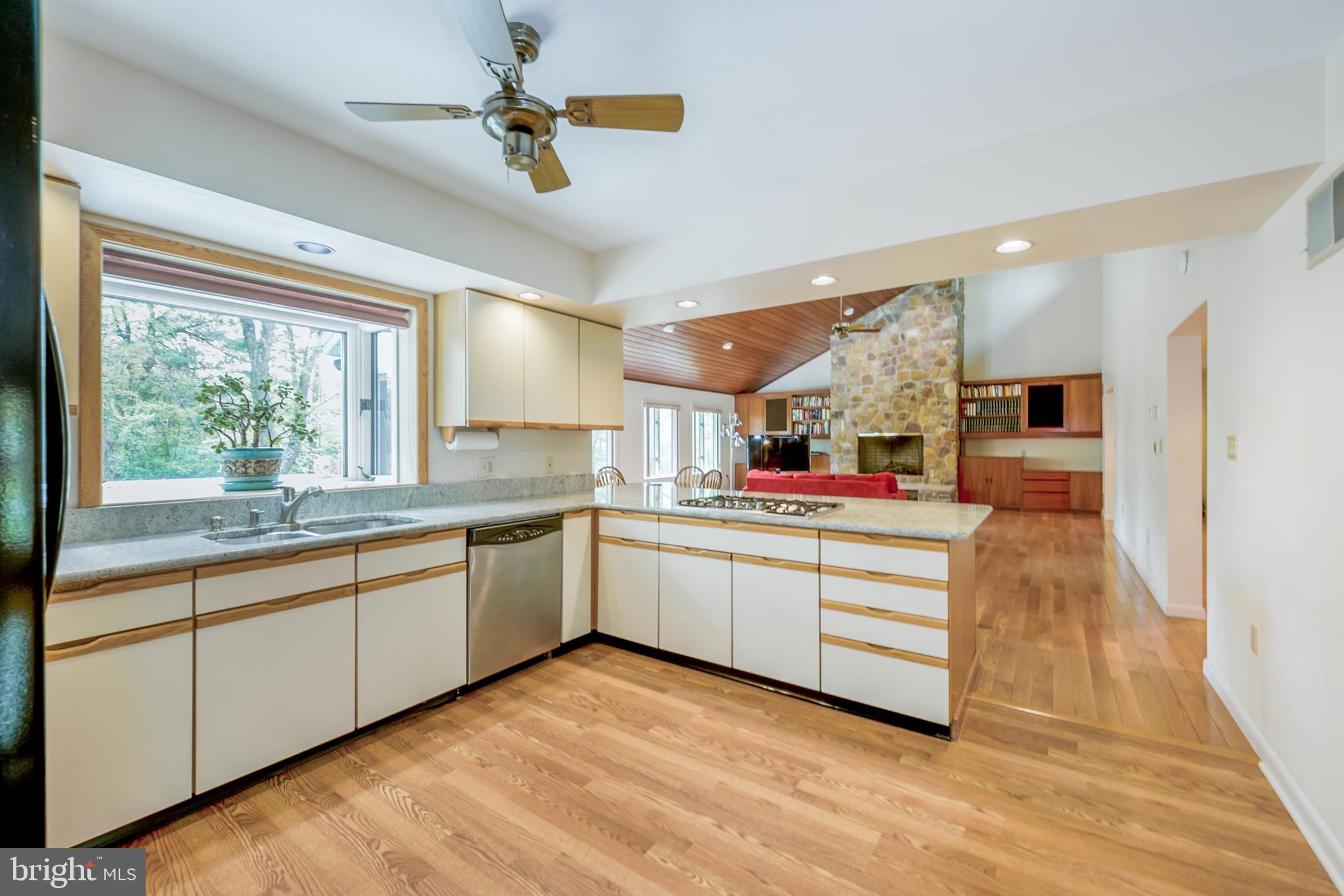48 Crown Road Ewing, NJ 08638 - Photo 13 of 34 Kitchen
