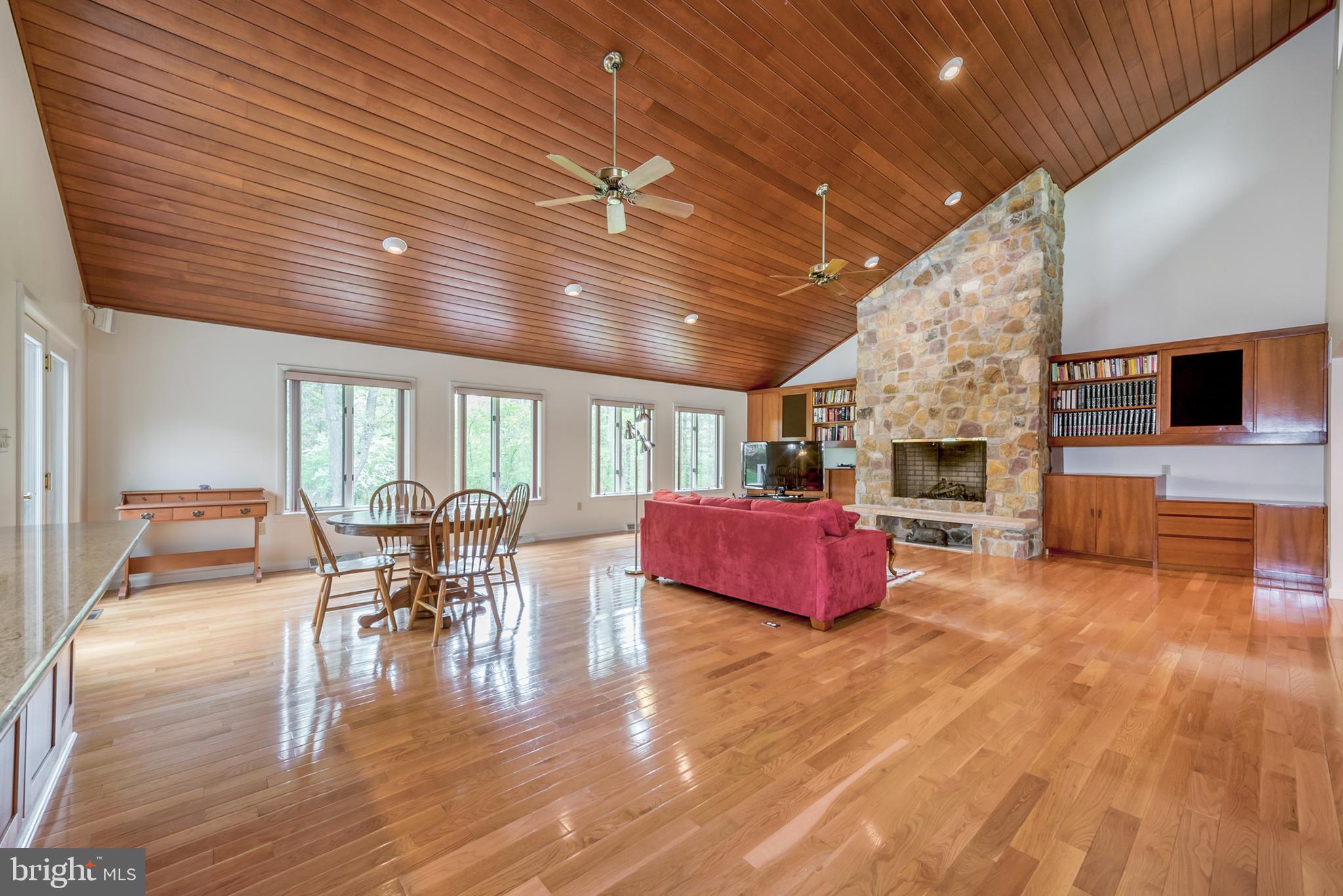 48 Crown Road Ewing, NJ 08638 - Photo 17 of 34 Family Room