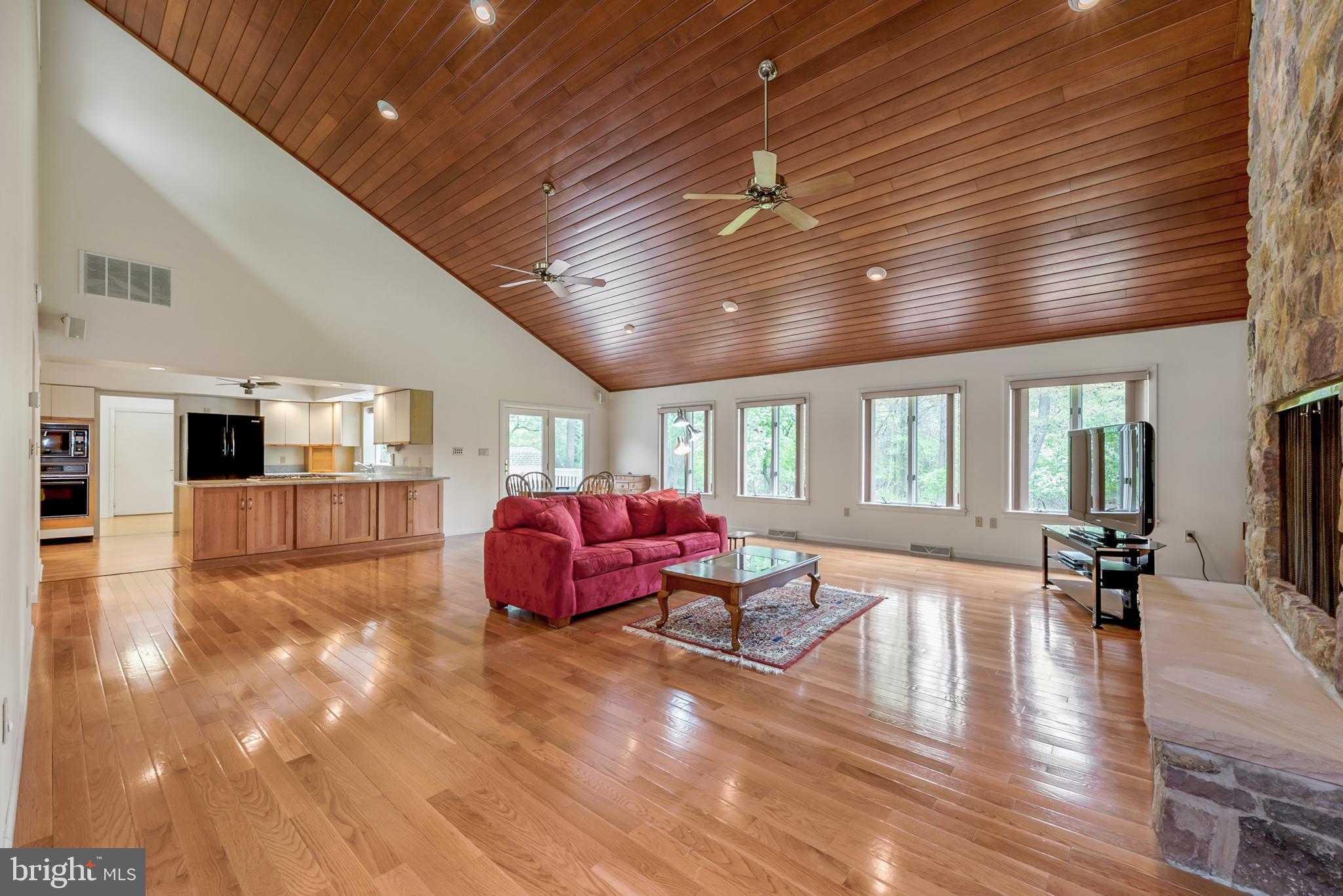 48 Crown Road Ewing, NJ 08638 - Photo 18 of 34 Family Room