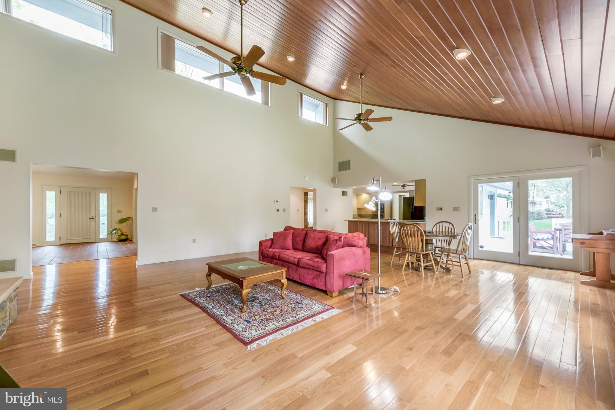 48 Crown Road Ewing, NJ 08638 - Photo 20 of 34 Family Room