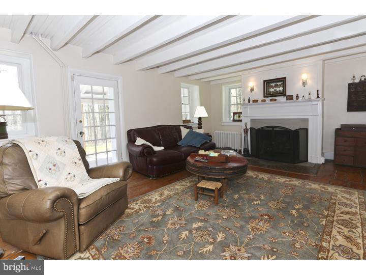 2175 Diamond Rock Road Malvern, PA 19355 - Photo 4 of 25 Living Room