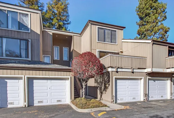 $929,000 | 133 Union Avenue, Unit F, Campbell, CA 95008
