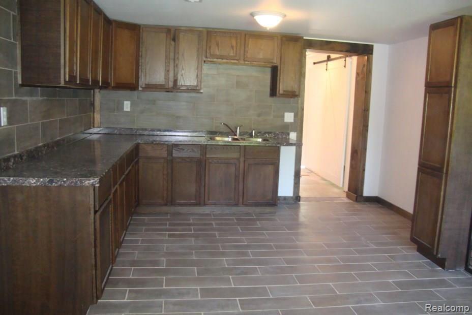 7474 North Jennings Road Mount Morris, MI 48458 - Photo 9 of 14 DSC00479.jpg