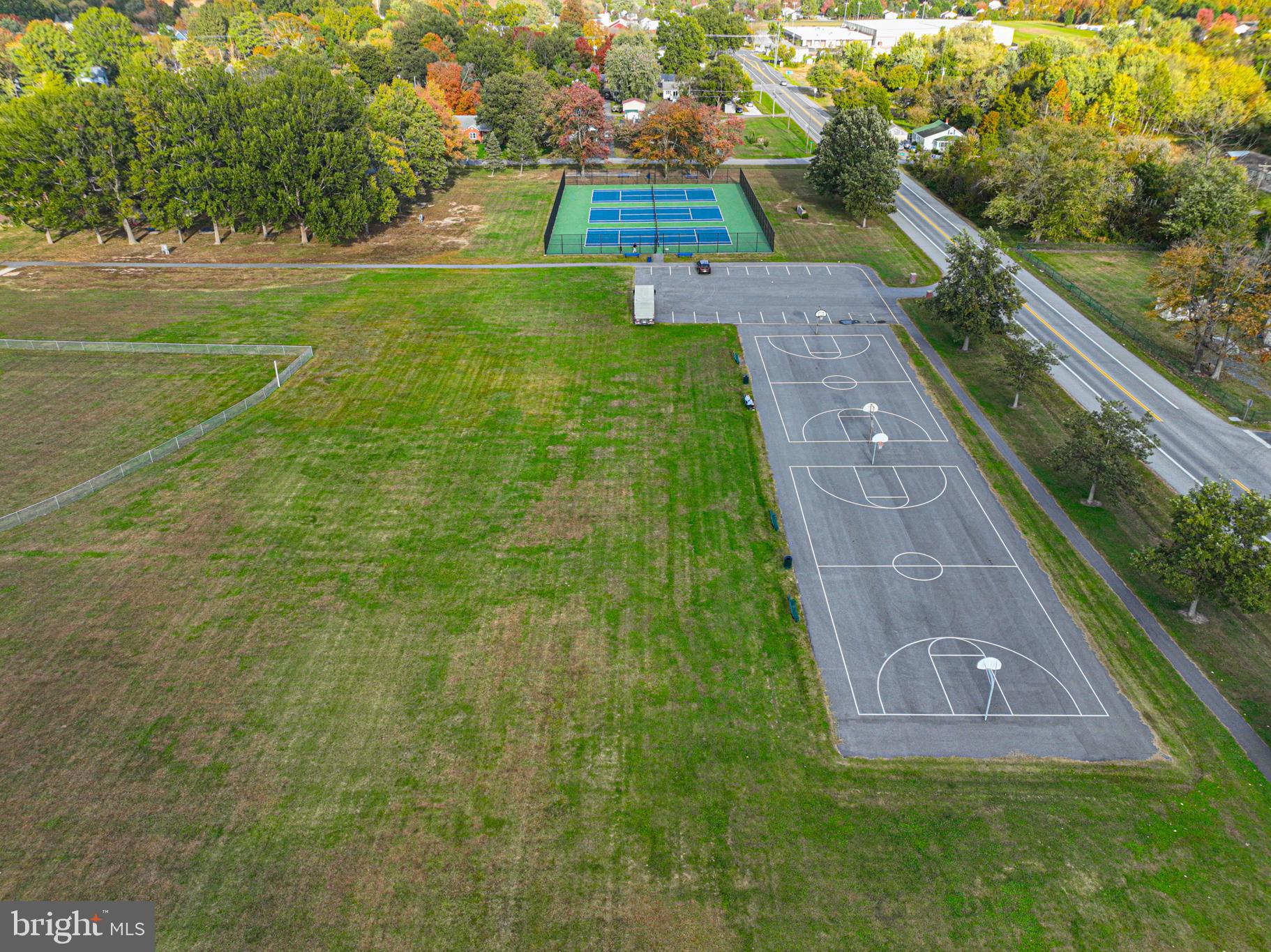 506 Park Avenue Ridgely, MD 21660 - Photo 48 of 59 Park basketball