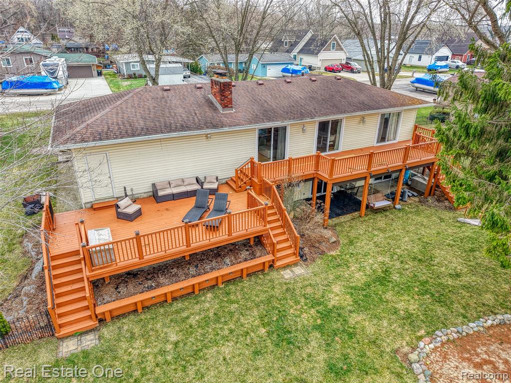 10846 Colony Pinckney, MI 48169 - Photo 8 of 58