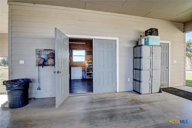 a view of a storage & utility room