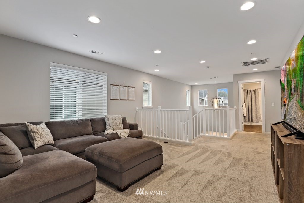 4238 Andasio Loop Southeast Port Orchard, WA 98366 - Photo 20 of 34 Gallery Image 20
