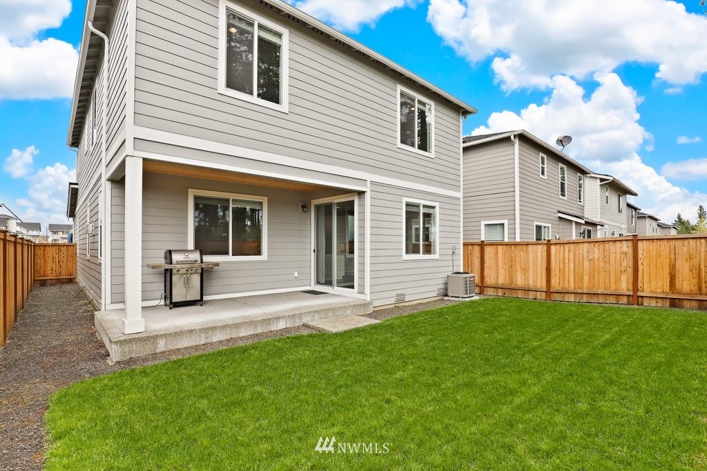 4238 Andasio Loop Southeast Port Orchard, WA 98366 - Photo 32 of 34 Gallery Image 32