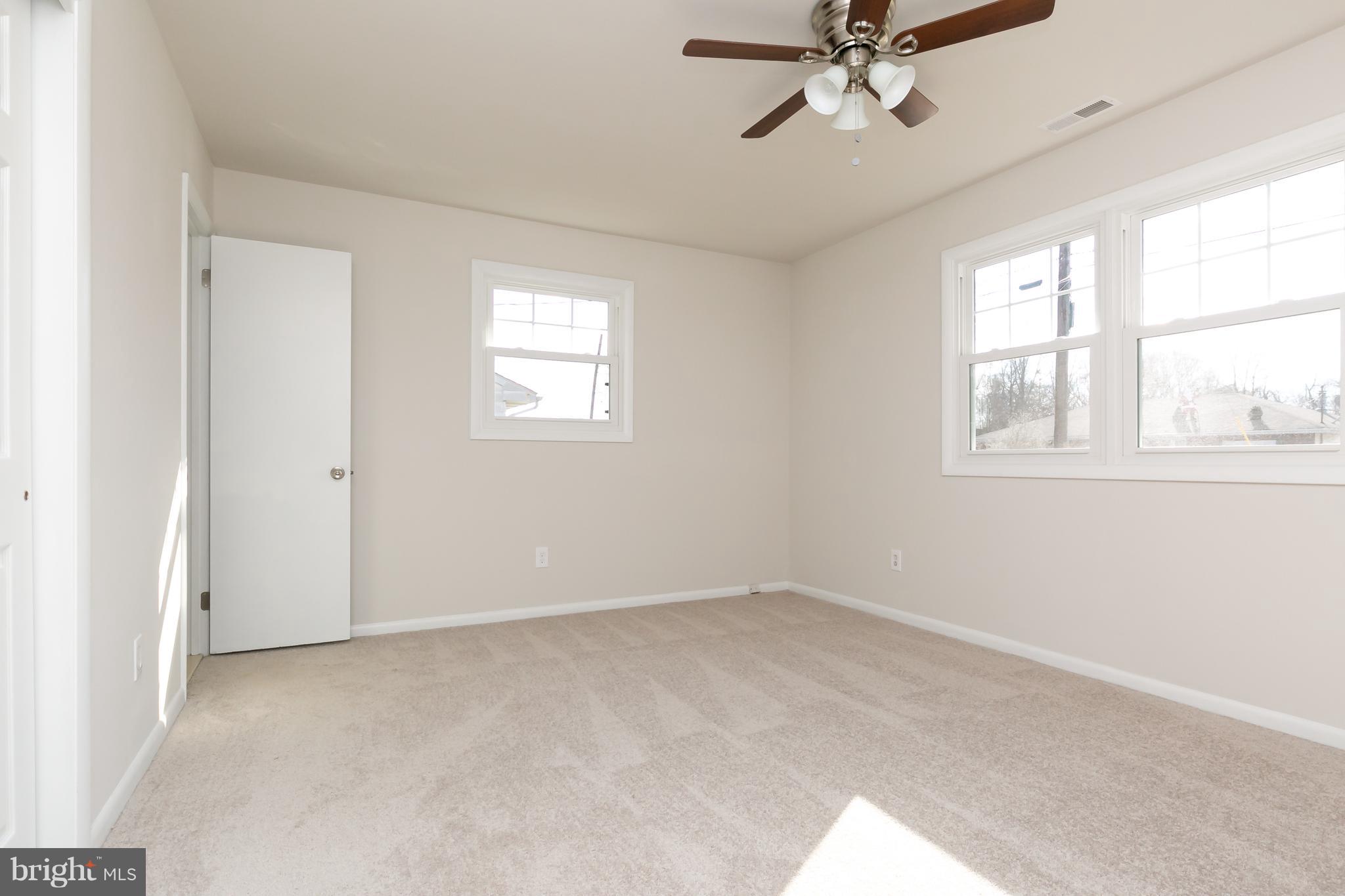 126 Eaton Road Pennsville, NJ 08070 - Photo 18 of 29 a view of an empty room with a window