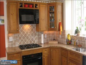 537 Hilaire Road St. Davids, PA 19087 - Photo 4 of 6