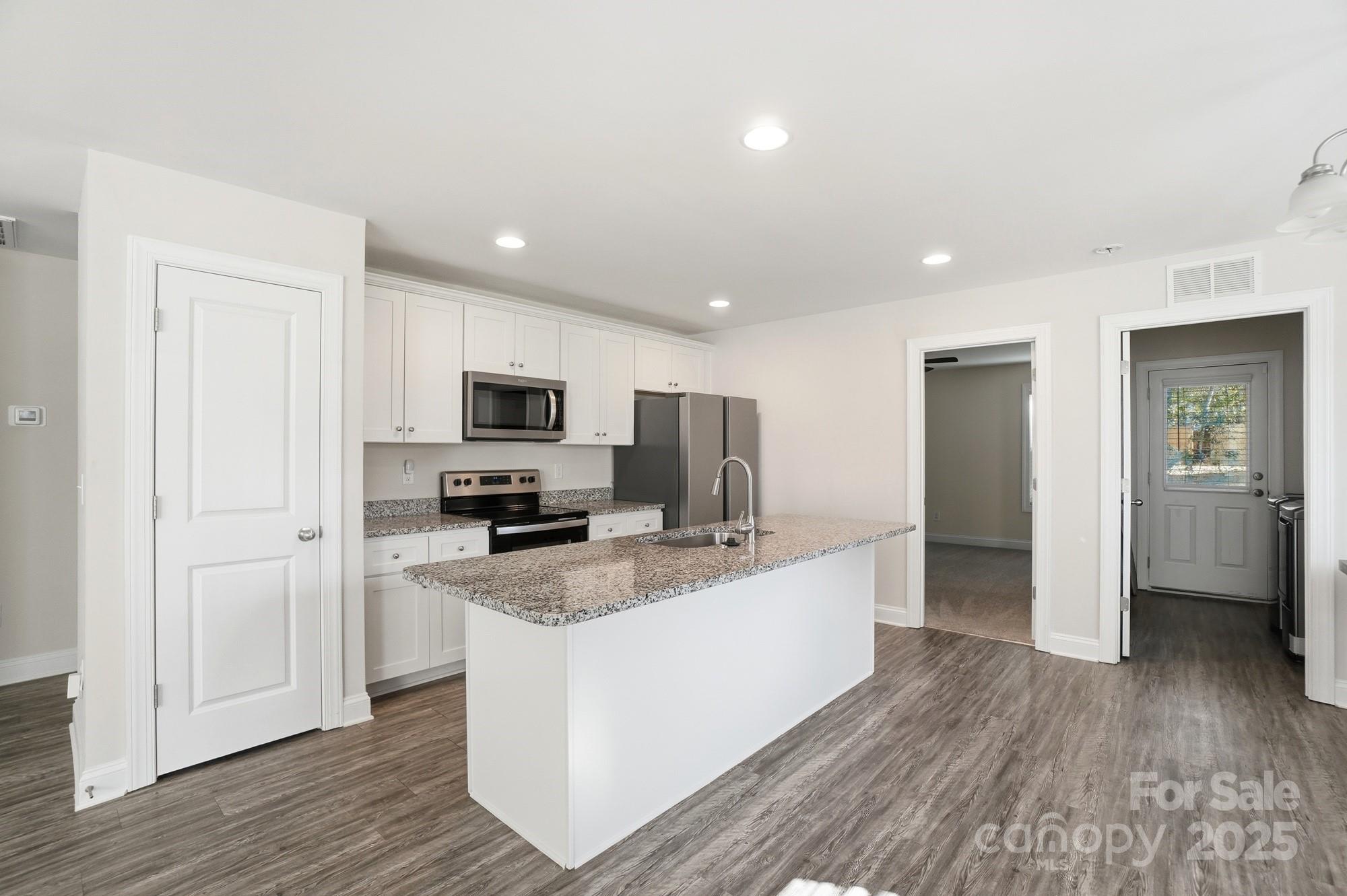 351 Center Street Kannapolis, NC 28083 - Photo 11 of 32