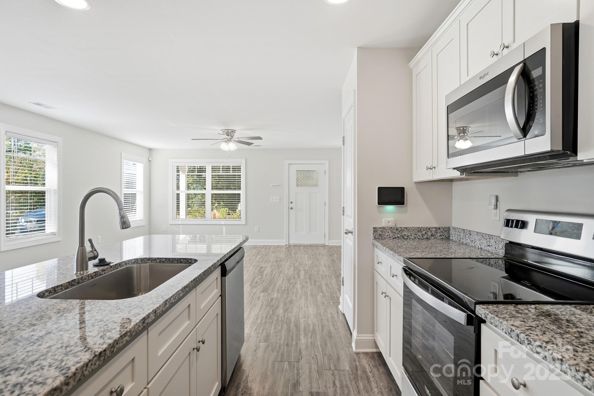 351 Center Street Kannapolis, NC 28083 - Photo 12 of 32