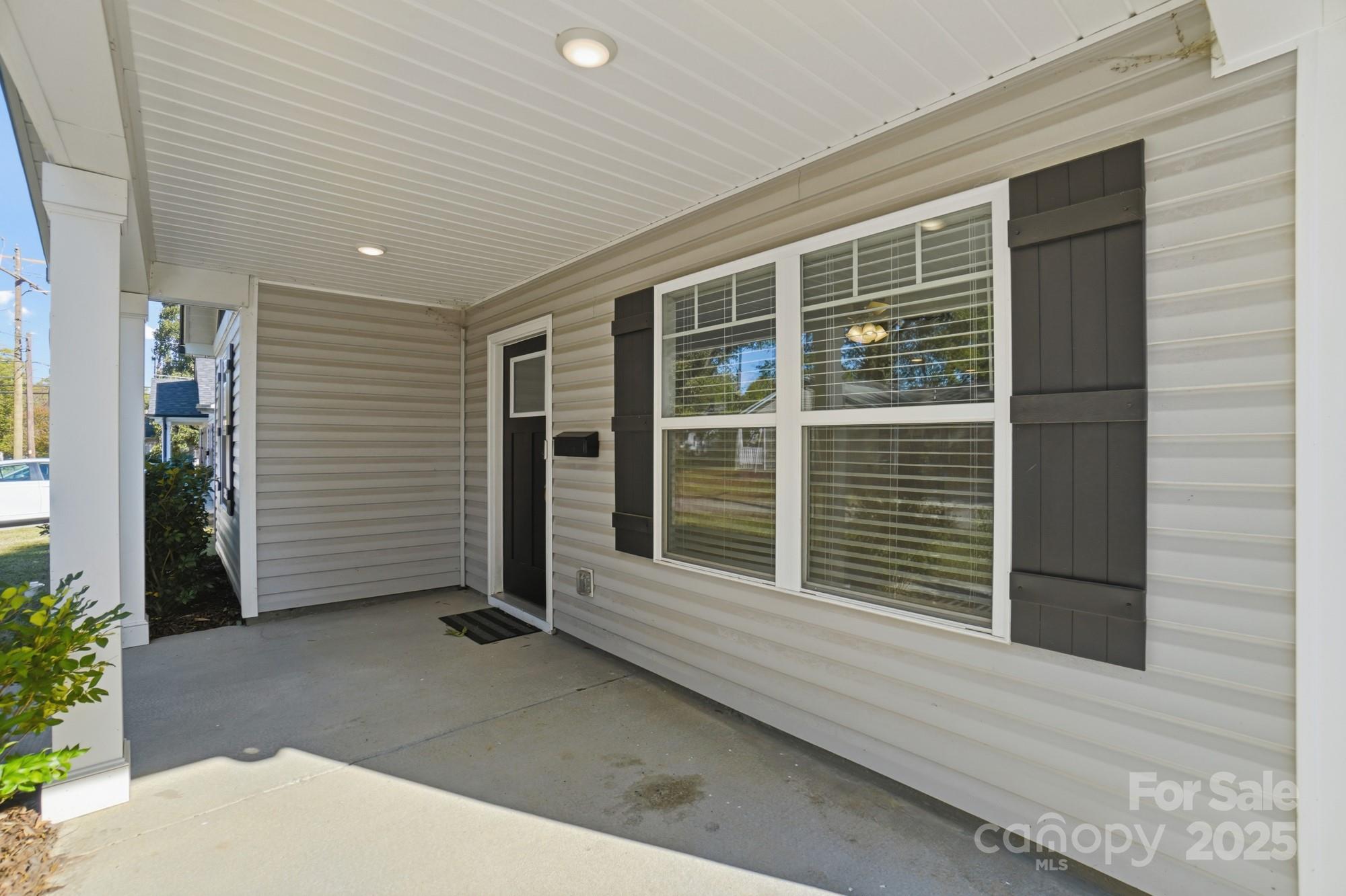 351 Center Street Kannapolis, NC 28083 - Photo 3 of 32