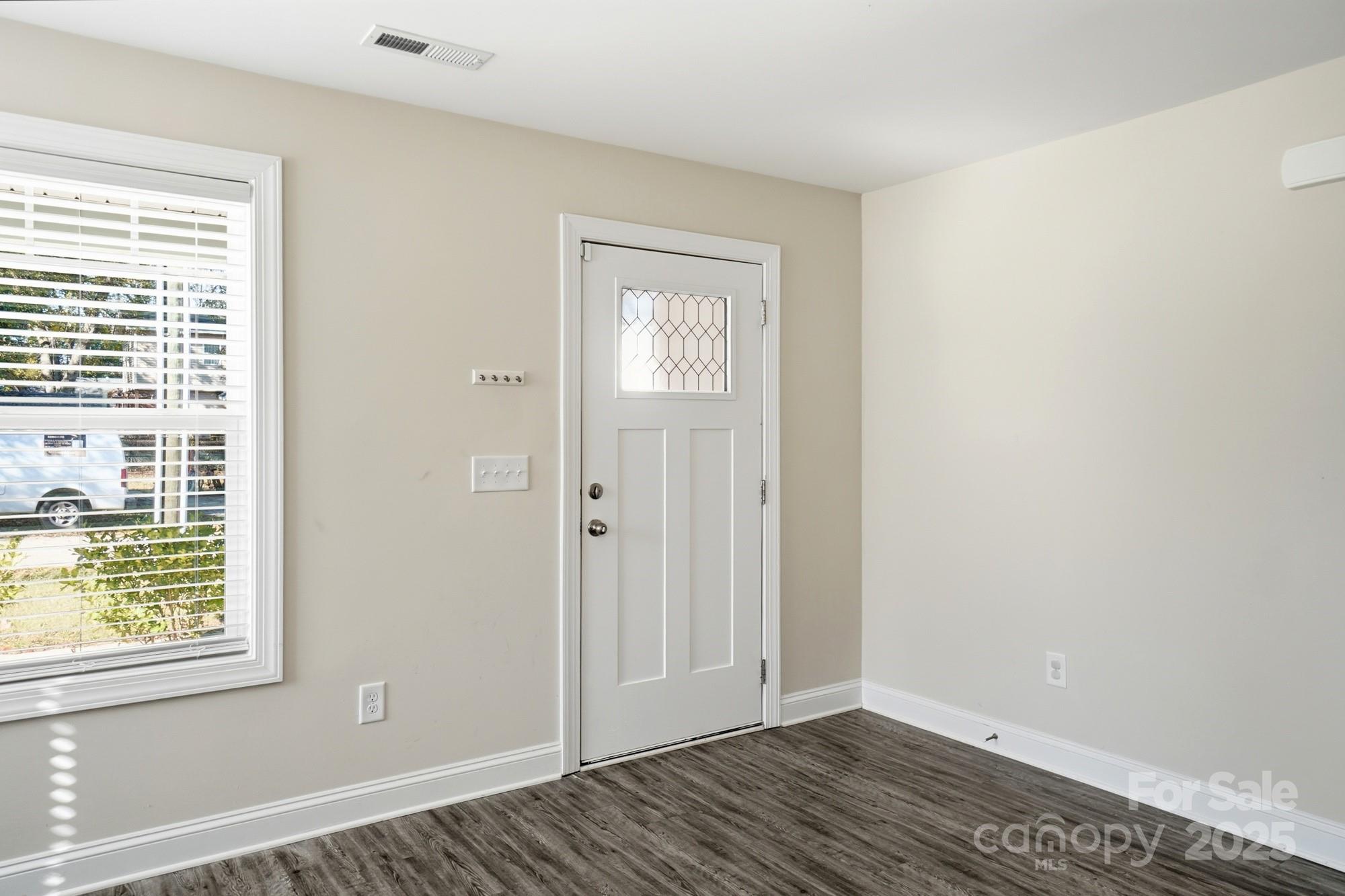 351 Center Street Kannapolis, NC 28083 - Photo 4 of 32