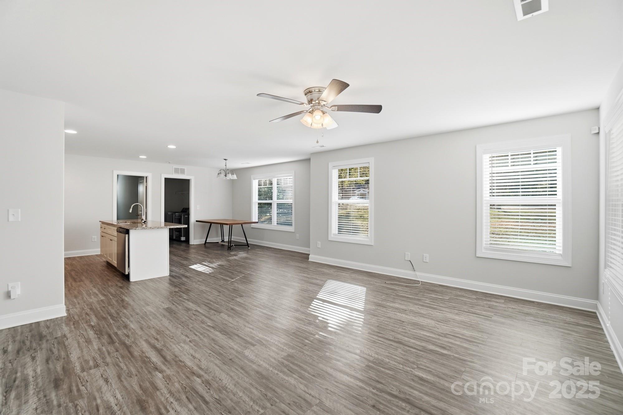 351 Center Street Kannapolis, NC 28083 - Photo 5 of 32