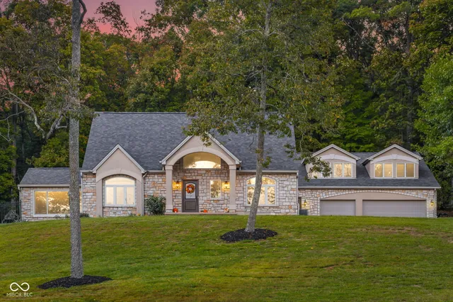 $697,000 | 4872 South Poplar Drive, Columbus, IN 47201