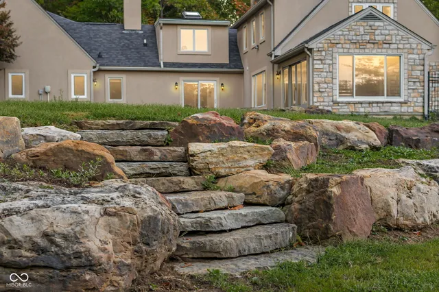 $697,000 | 4872 South Poplar Drive, Columbus, IN 47201