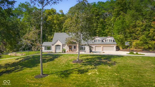 $697,000 | 4872 South Poplar Drive, Columbus, IN 47201