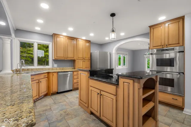 $697,000 | 4872 South Poplar Drive, Columbus, IN 47201