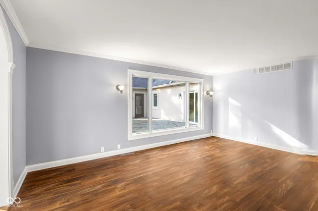 $697,000 | 4872 South Poplar Drive, Columbus, IN 47201