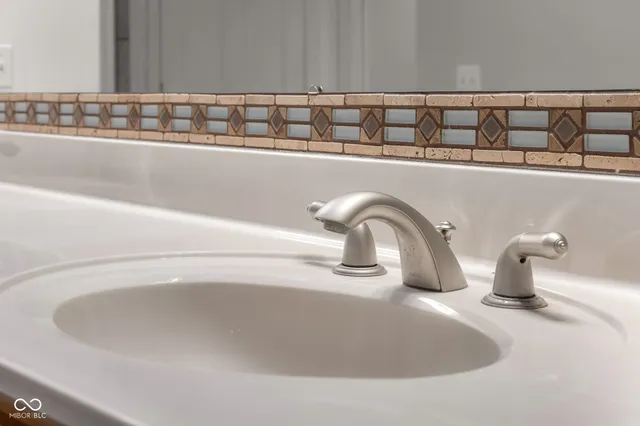 $697,000 | 4872 South Poplar Drive, Columbus, IN 47201