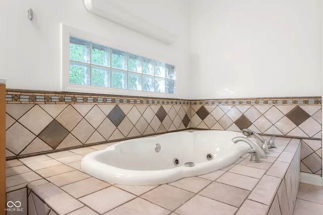 $697,000 | 4872 South Poplar Drive, Columbus, IN 47201