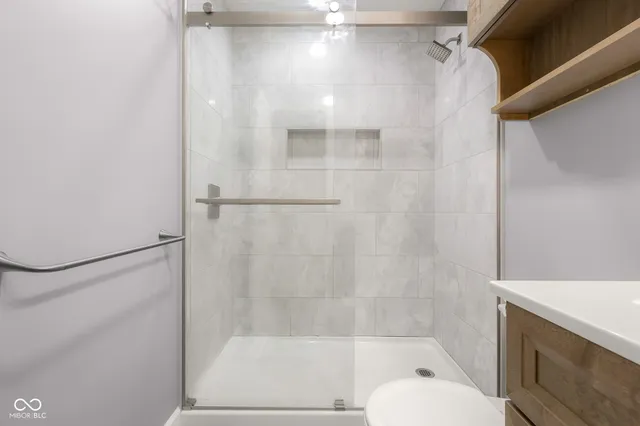 $697,000 | 4872 South Poplar Drive, Columbus, IN 47201