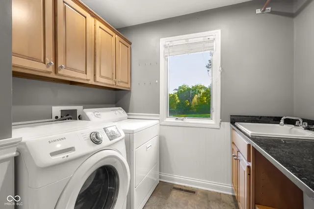 $697,000 | 4872 South Poplar Drive, Columbus, IN 47201