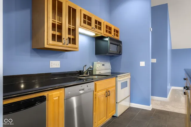 $697,000 | 4872 South Poplar Drive, Columbus, IN 47201