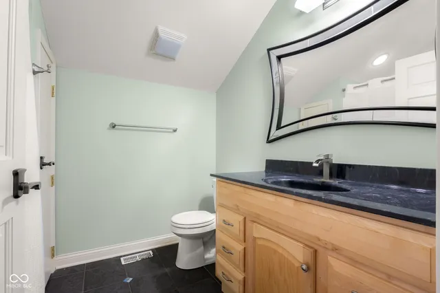 $697,000 | 4872 South Poplar Drive, Columbus, IN 47201