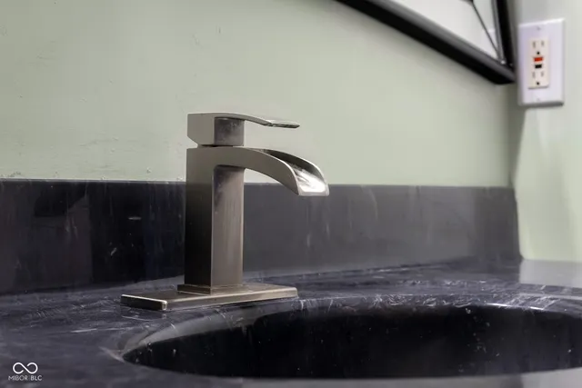 $697,000 | 4872 South Poplar Drive, Columbus, IN 47201