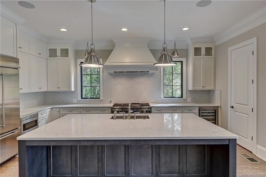 5628 Closeburn Road, Unit 4 Charlotte, NC 28209 - Photo 5 of 12