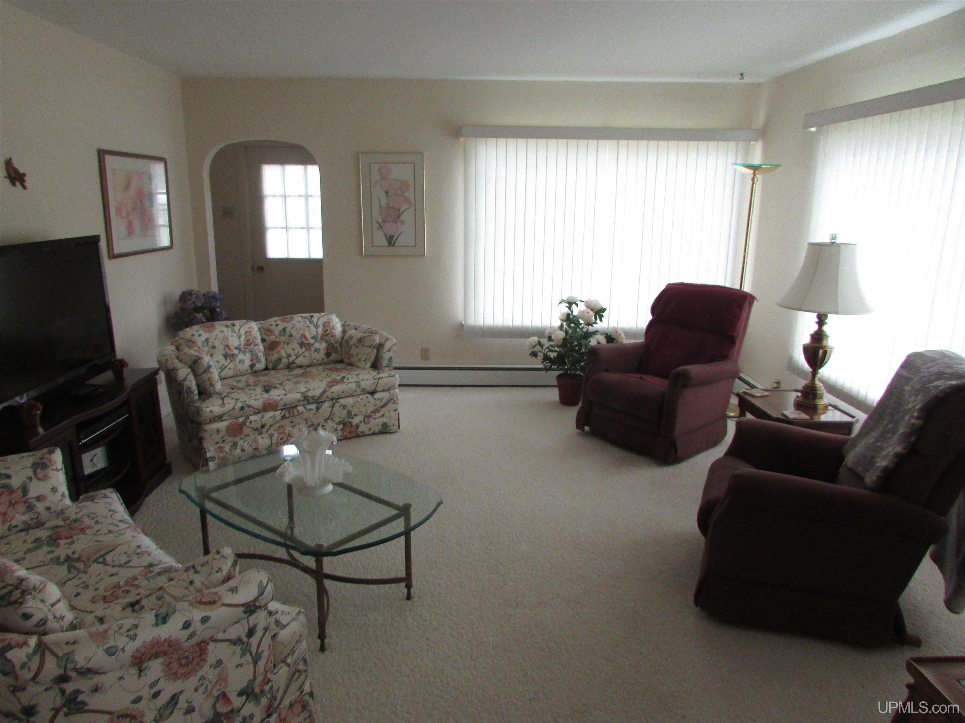 105 West Fall Street L'Anse, MI 49946 - Photo 5 of 28