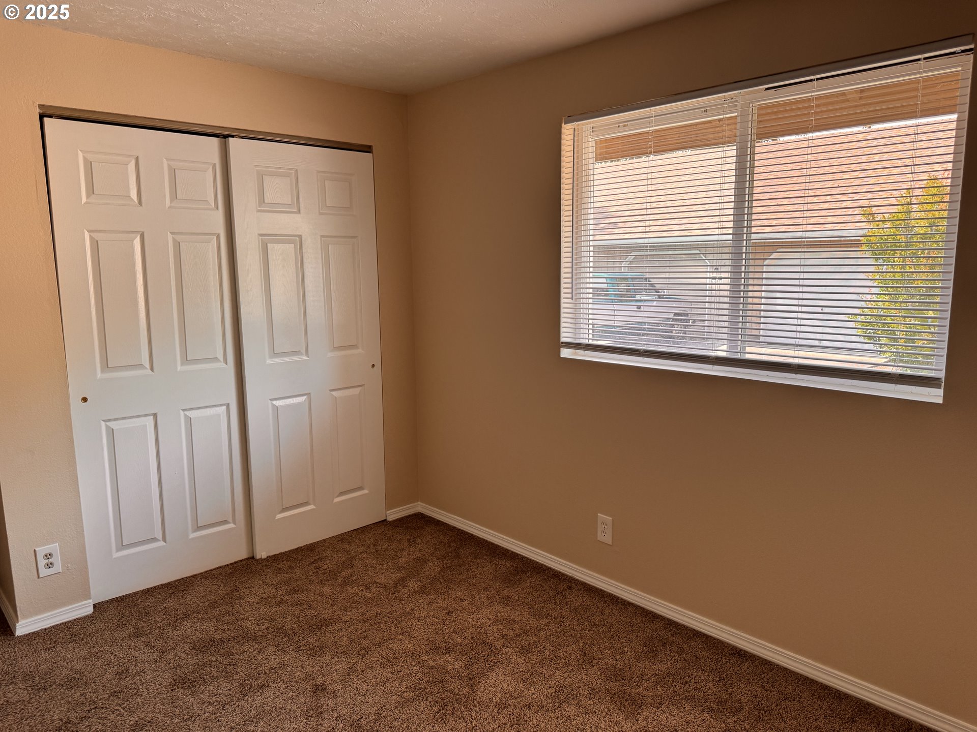 5894 A Street Springfield, OR 97478 - Photo 9 of 11