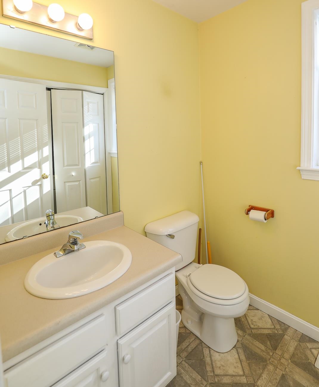 112 Beech Hill Road Mont Vernon, NH 03057 - Photo 17 of 38 Gallery Image 17