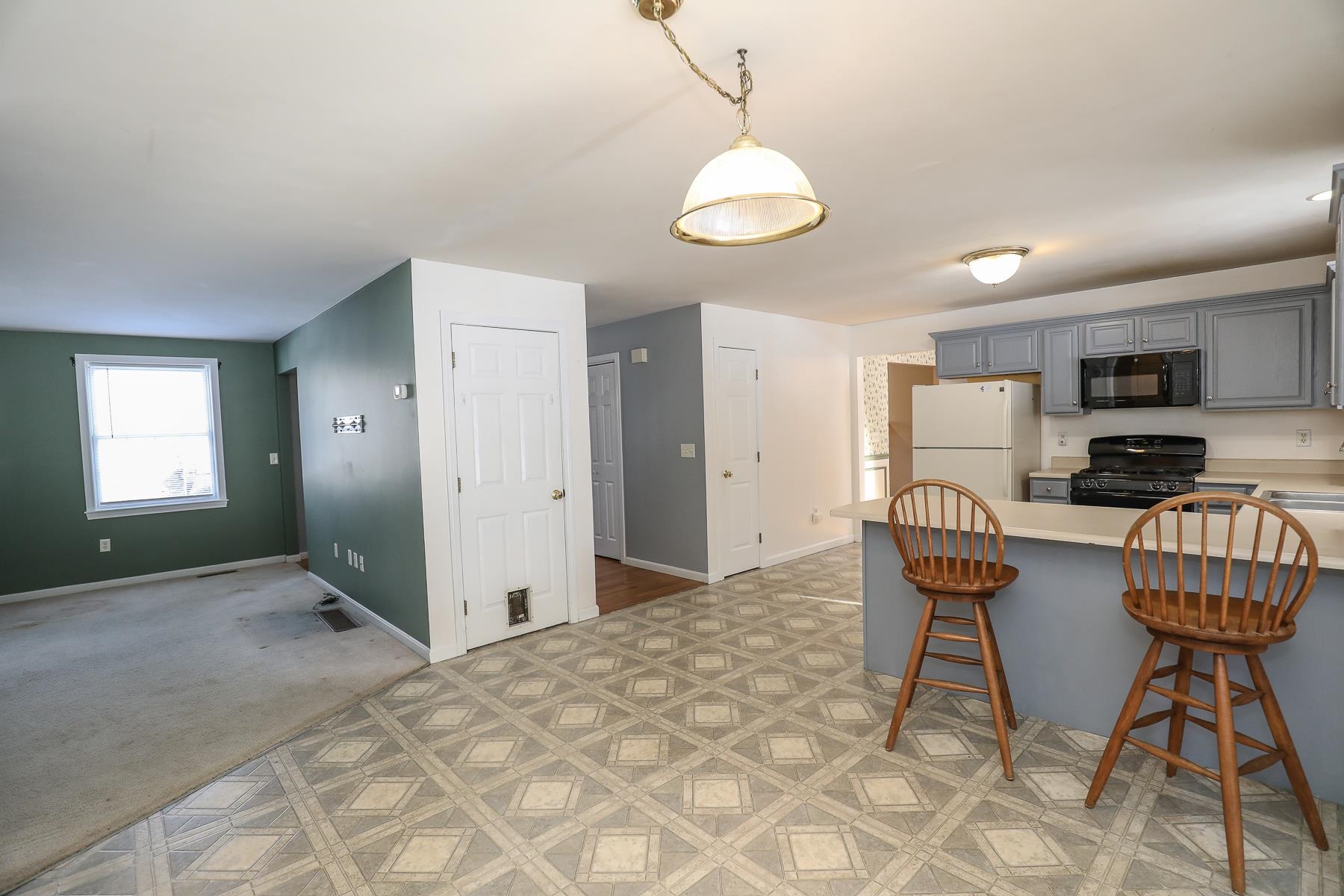 112 Beech Hill Road Mont Vernon, NH 03057 - Photo 7 of 38 Gallery Image 7