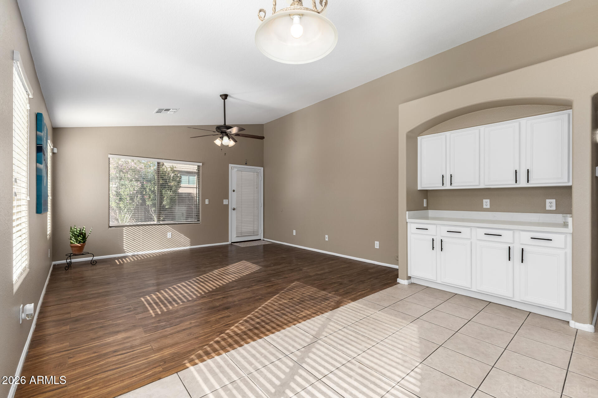 4816 West Harwell Road Laveen, AZ 85339 - Photo 10 of 40 10 - Harwell