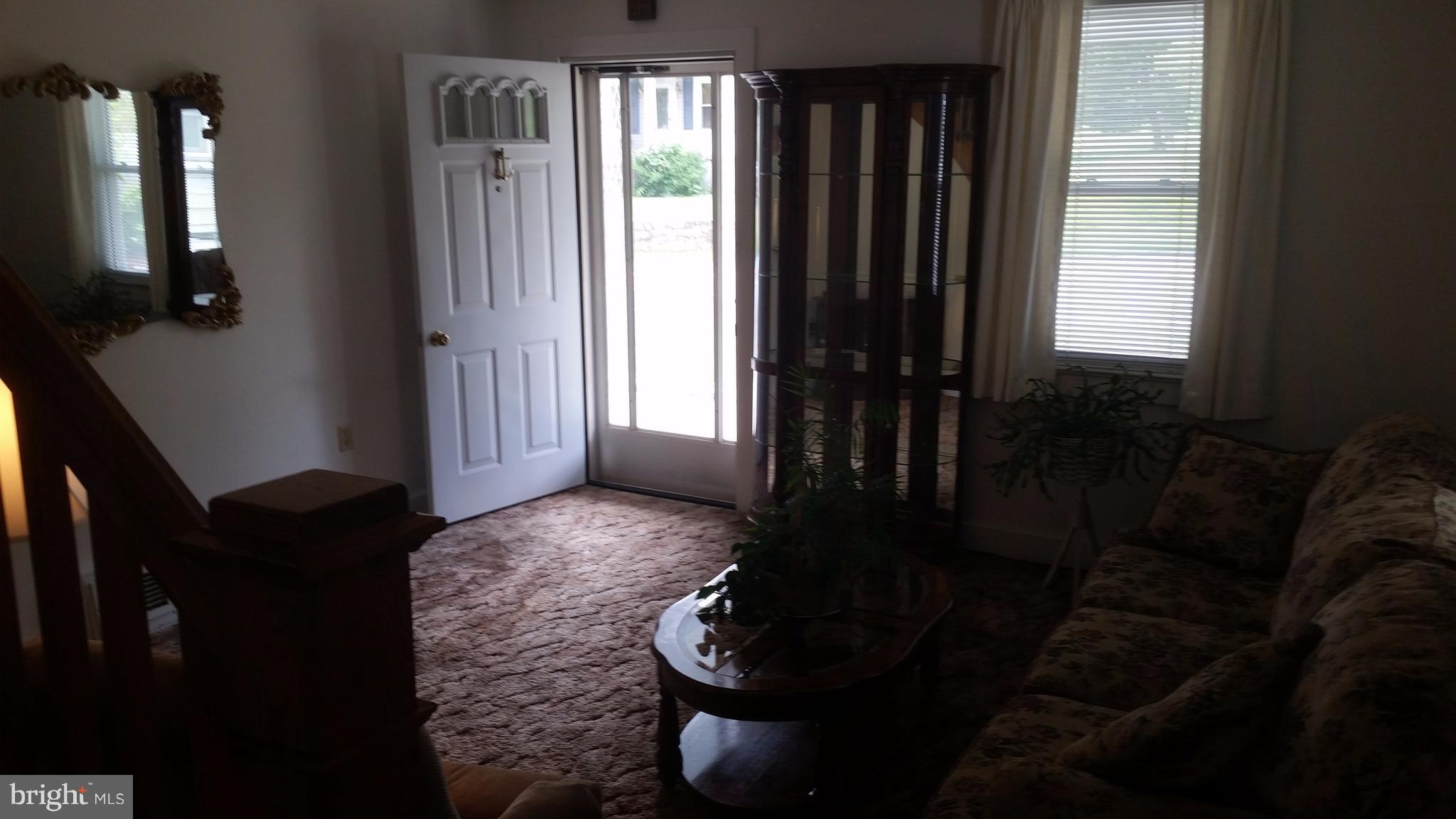 14804 Winchester Road Southwest Cresaptown, MD 21502 - Photo 14 of 30 Living Room