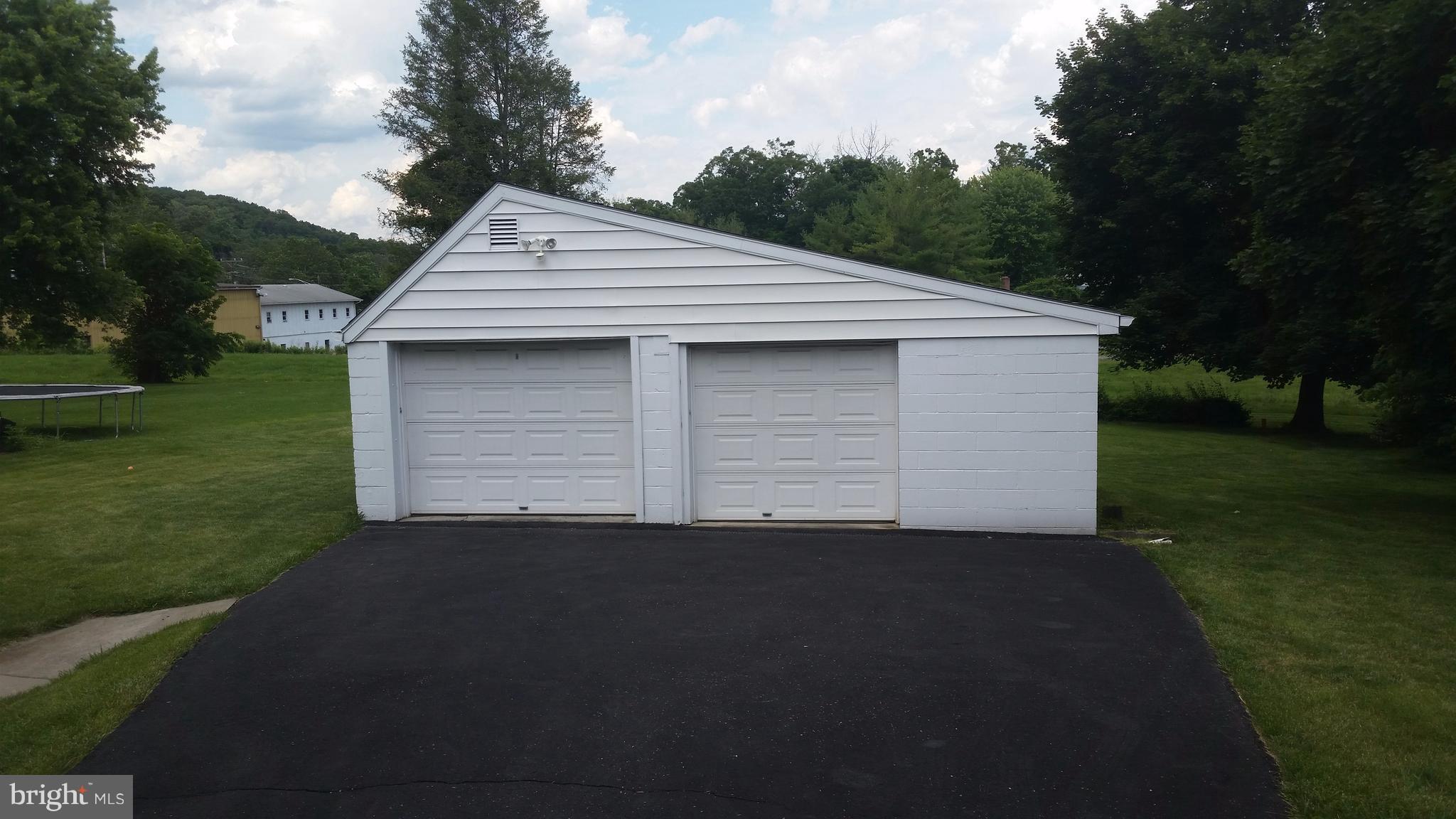 14804 Winchester Road Southwest Cresaptown, MD 21502 - Photo 5 of 30 2 car garage with openers and electric