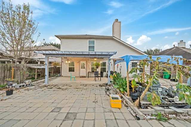 $2,100 | 6727 High Stone Lane, Katy, TX 77449