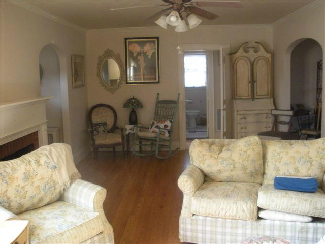 2501 Tillett Road Southwest Roanoke, VA 24015 - Photo 15 of 19 DSCN4396