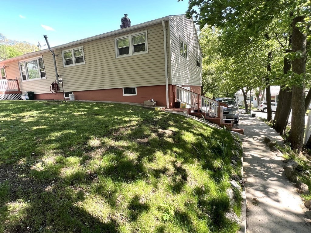 14 Rydal Street Worcester, MA 01602 - Photo 34 of 39