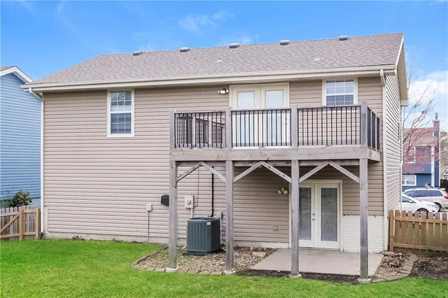 $2,105 | 224 Northwest 111th Terrace, Kansas City, MO 64155