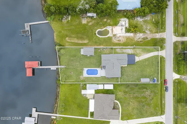 $675,000 | 7122 Bay Crest Road, Southport, FL 32409