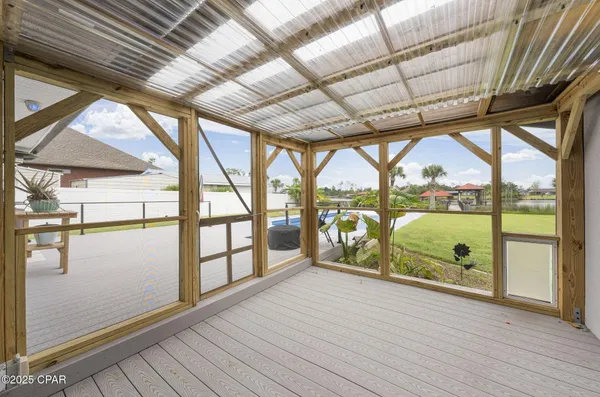 $675,000 | 7122 Bay Crest Road, Southport, FL 32409
